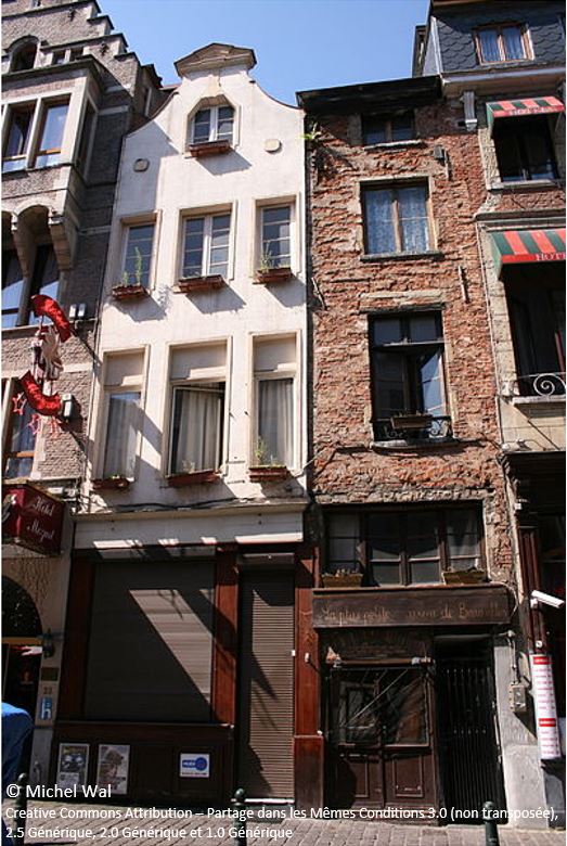 5068 Bruxelles 19 rue Marche aux Fromages by Michel Wal plus petite maison